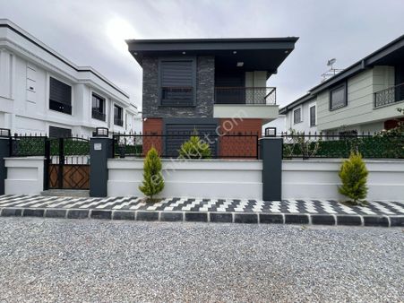 Didim Ergün Emlak'tan Satılık Çamlık Mh. 3+1 Ayrı Mutfak Tam Müstakil Havuzlu Bahçeli Villa Ek-1246