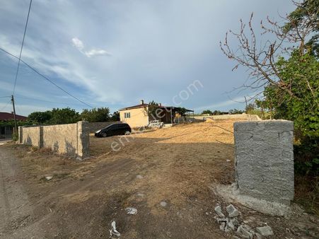 Satılık Kırklareli Paşayeri Köyü Müstakil Ev Ve Arsası