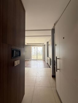 Huzur Evleri Mahallesinde Full Donatılı 2+1 Açık Mutfak Direkt Hasarsız Satılık Daire