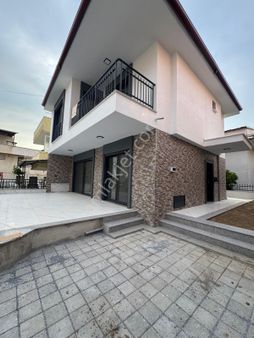 Kuşadası Güzelçamlıda Satılık Villa