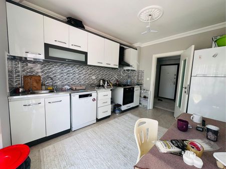 Kepez Aktoprak Mahallesinde 2+1 1kat 110m2 6 Yıllık Tranvat Yakını Asansörlü