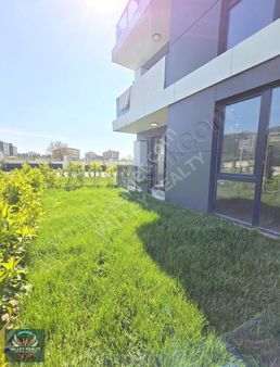 Valley Realty'den Hürriyet Mah'de 1+1 Peyzajlı, Bahçe Katı