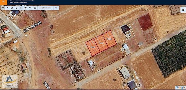 Döşemealtı Bahçeyaka'da Villa İmarlı Satılık 368 M2 Arsa