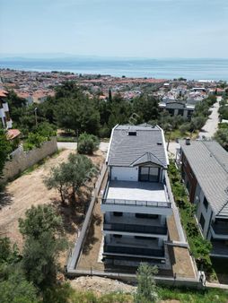 Altınoluk Kazdağı Eteklerinde Deniz Manzaralı Yerden Isıtmalı 3+1 Lüx Sıfır Dublex Daire