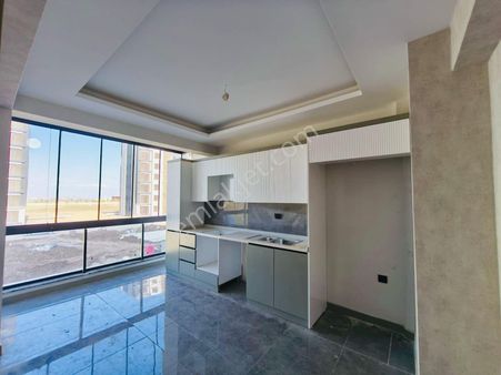 By Men Yapıda Çok Acil Satılık 2+1 Daire