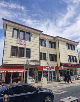 Anıt Emlaktan Belediye Yanında Satılık Daire