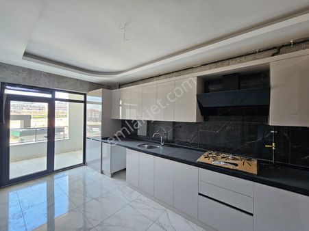 Yazır Şafak Caddesin'de Site İçi Lüx Sıfır Daireler