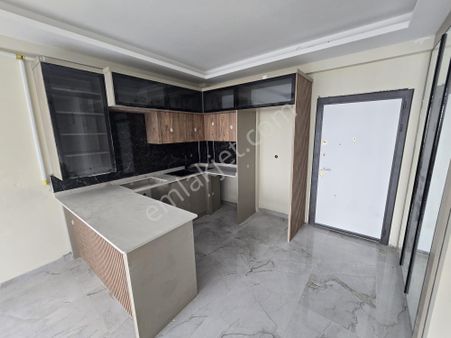 Karınca'dan Akdeniz Mh'de Tek Blok Havuzlu Site İçi 2+1 Cazip !