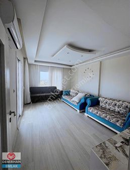 Boynu Yoğunda 3+1 A.mutfak Teras Katlı