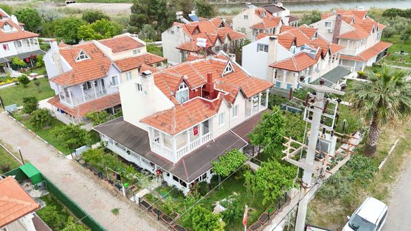 Ayvalık Altınova'da Satılık Triplex Yazlık Villa