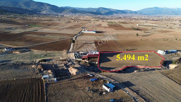 Korkuteli Yeltende Satılık 5494 M2 Tarla Yolu Mevcuttur