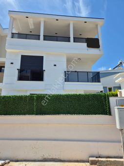 Çağlak İnşaattan Didim Altınkumda 5+1 Ayrı Mutfak Satılık Lüks Villa