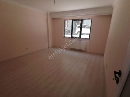 Yenibosna Metro Metrobüse Yakın Satılık 115 M2 3+1 Daire (sıfır Bina)