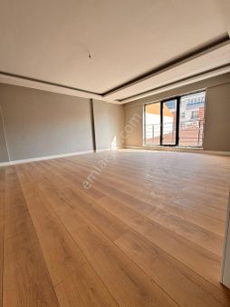 Eva Emlaktan Satılık 4+1 Daire