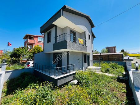 Çetınkayadan Satılk Köşe Başı Villa