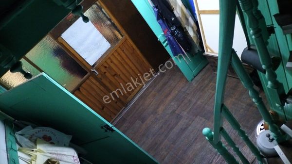 2 Katlı Bahçeli Ahşap Yapı Müstakil Ev