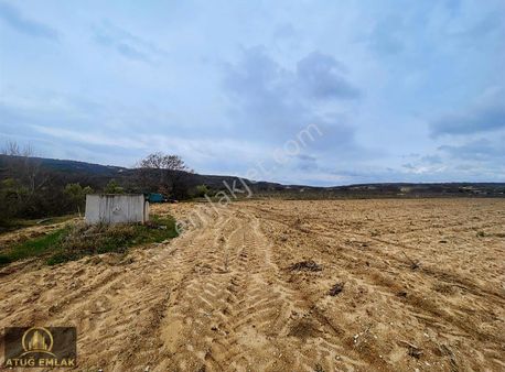 Çayırdere İçinde Sulama Hattı Olan Bağ Evleri Yanı 6.061 Arazi