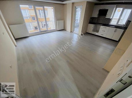 Kahvecioğlu Emlak'tan İshaklı Mah.satılık Arakat 2+1 Daire