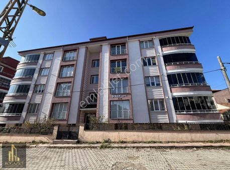 Boğaziçi Emlak'tan Taştan Sönmez Cad. 4+1 Satılık Ara Kat Daire