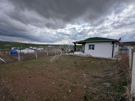 *karaca Emlaktan Satılık Site İçerisinde 81 M2 Hobi Bahçesi*