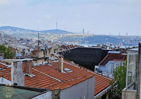 Orhan Ersekte Boğaz Manzaralı Satılık Mükemmel 3+1 Daire