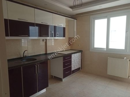 Satılık 2+1 Hasarsız Dogalgaz Exstralı Yüzüncü Yıl Da 2950000 Tl..