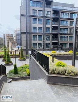 Avangart Istanbul'da Yüksek Kat Vadi Cephe 3+1 Güncel Portföy