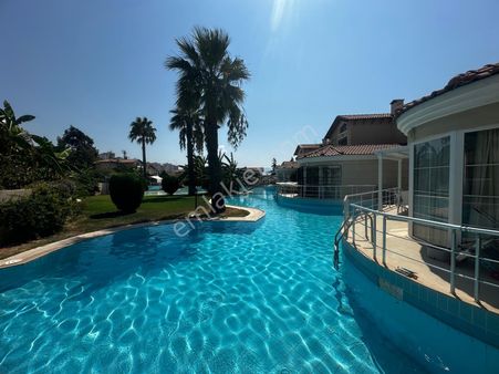 Kuşadası-özel Mimari-nadir Bulunur Lux Villa 4+1