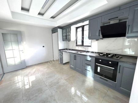 Yükselden Hamidiyede Yeni Binada Ayrı Mutfak 2+1 Lüks Daire