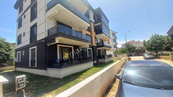 Şarköy İstiklal Mh,de 3+1 /120 M2 Asansörlü Ebeveyn Banyolu Giriş