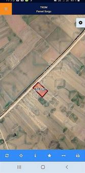 Bozova'da Yolu Olan 1615m²