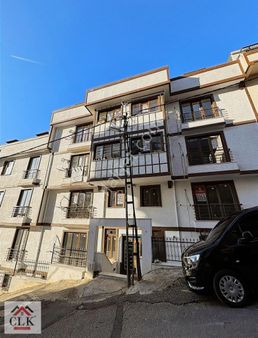 Çekmeköy Safranbolu Evlerin De Satılık 3+1 Ara Kat Daire