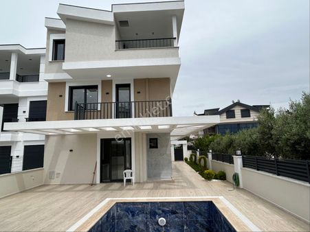 Didim Altınkum A Yakın 5+1 Müstakil Villa