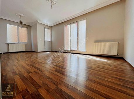 Demir Grup Dan Tek Yetkili !! Samandıra Merkez Metro Komşu 2+1