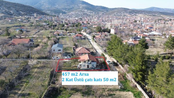 Korkuteli Yeltende Daire Takasına Açık Satılık Müstakil Çatı Katılı Ev Ve 457m2 Arsa