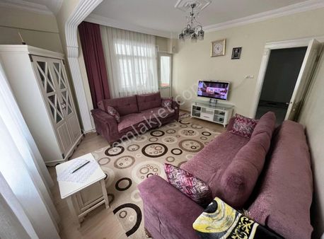 Zeno Emlak'tan Cadde Üzerinde Satilik 3+1 Genis Ferah Daire