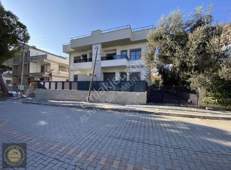 Ömür Emlak'tan Altınoluk Merkezde 2+1 Bahçeli Sıfır Daire