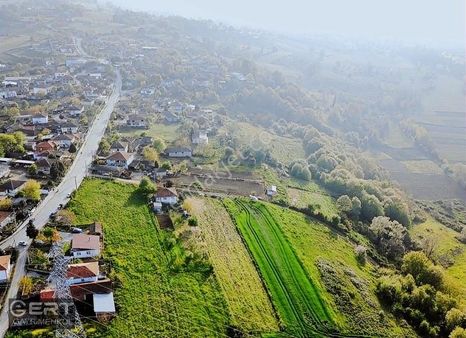 Kayrancık Köy Merkezinde Mükemmel Manzaralı Satılık Tarla
