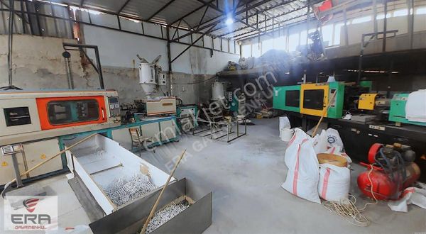 Era' Dan İncirliova Merkezde 300 M2 Satılık Depo( Kira Gelirli )