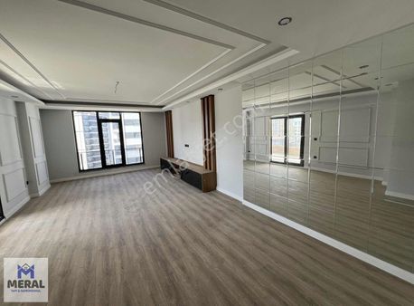 Meral Yapı&gayrimenkulden Satılık Ultra Lüks 3+1 Daire