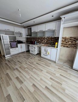 Net Gayrimenkulden Şehitlikte Süper Konumda Kiralık 4+1 Daire