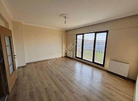 Net Gayrimenkul'den İstiklal Mahallesinde 1+1 Kiralık Daire