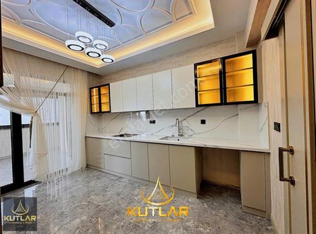 Kutlar'dan Özenle Tasarlanmış Yaşam Alanı**3.5+1**daireler...!!!