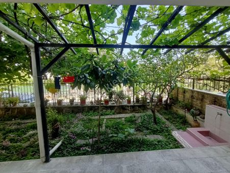 Çiğli Aydınlıkevlerde Diş Hastanesi Yakını Kelepir Müstakil 5+1