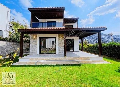 *saygın* Gümüşlük' Te Denize Yakın Müstakil Lüks Sıfır Villa