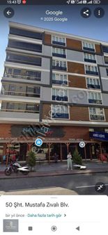 Civandan Derebahce Merkezde Cadde Üzerinde Genis Fırsat 3+1