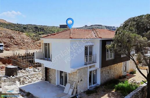 Yenifoça Mustafa K. Atatürk Mh. 3+1 Satılık Villa