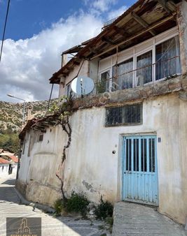 Antalya Elmalı Toklular Mah'de Vahab-ı Ümmi Türbesinin Yanında 2 Katlı Satılık Müstakil Bina