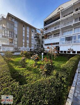 Büyükçekmece Kamiloba Denize Sıfır Satılık 3+1 Daire