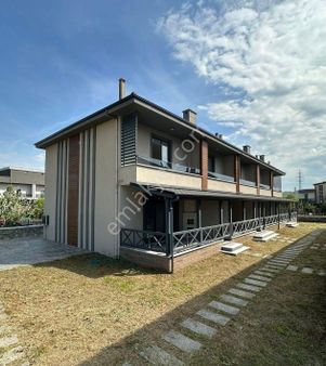 Turyap Sinan Varlık'tan Satılık Şömineli 2+1 Sıfır Dubleks Villa